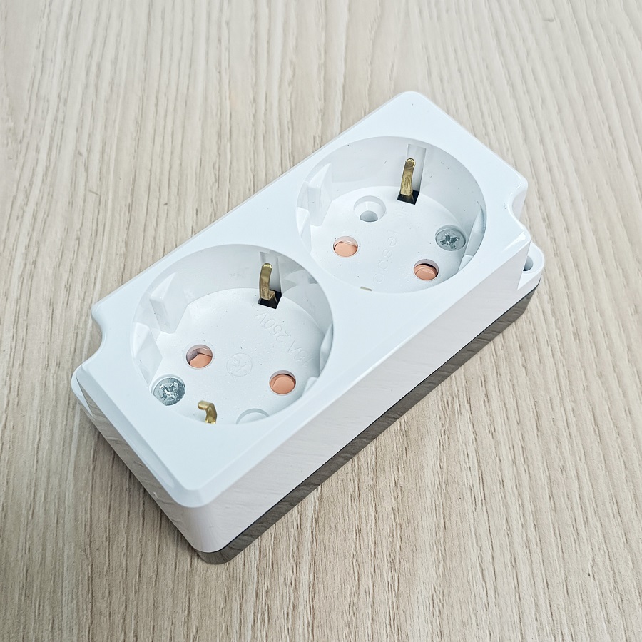 Ổ Cắm Điện Đế Nổi 2 Chấu Hàn Quốc Dosel DC1211