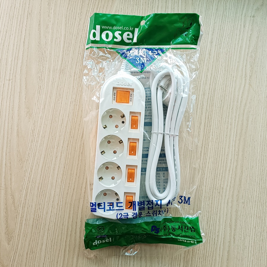 Ổ Cắm Điện Hàn Quốc 4 Lỗ 5 Công Tắc Dosel DM2221