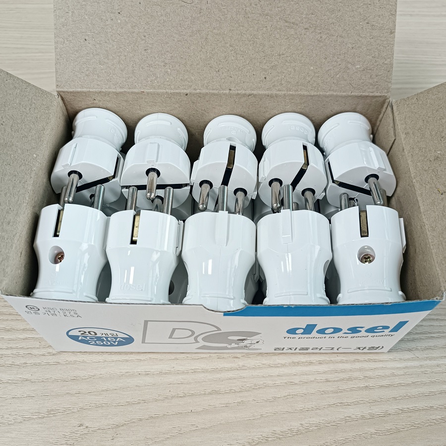 Phích Cắm Điện Thẳng Đứng Hàn Quốc Dosel DP2105 (Hộp 20 Cái)