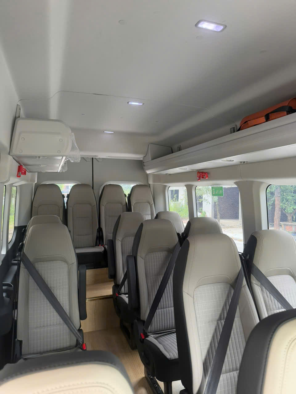 Ha Noi City Tour ( 8-10 hour ) - Private 16 SEAT CAR