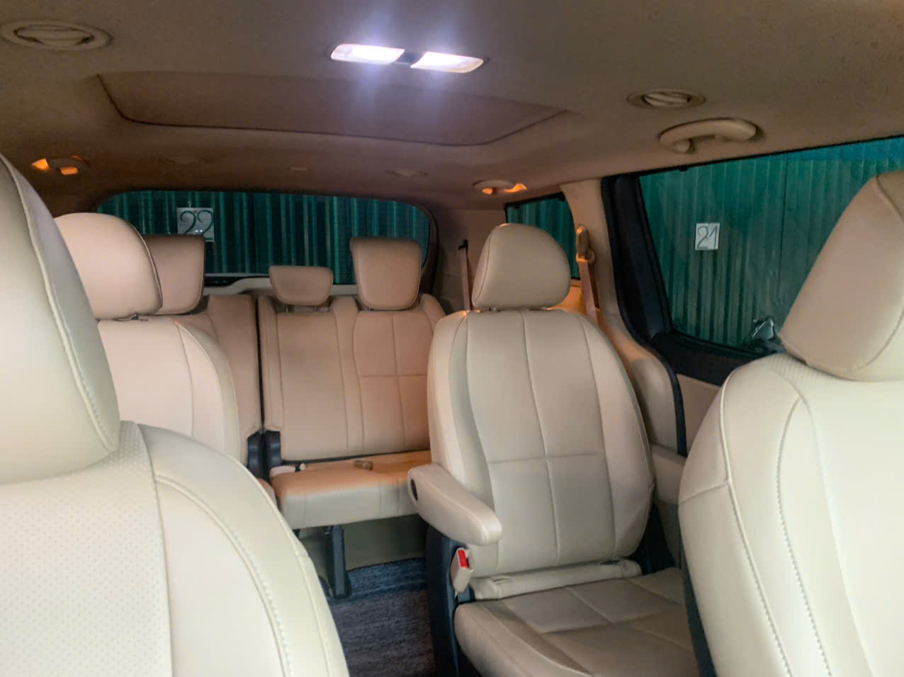 Sky Lake Golf Club Transfer from Hanoi | Limousine & Private Car