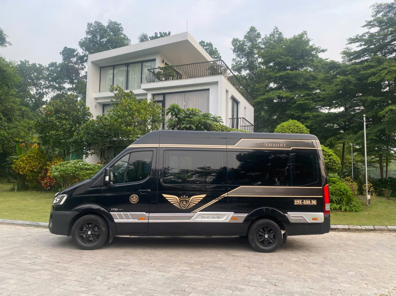 HA NOI / NOI BAI - SAPA ( LIMOSINE 9 SEAT PRIVATE CAR)