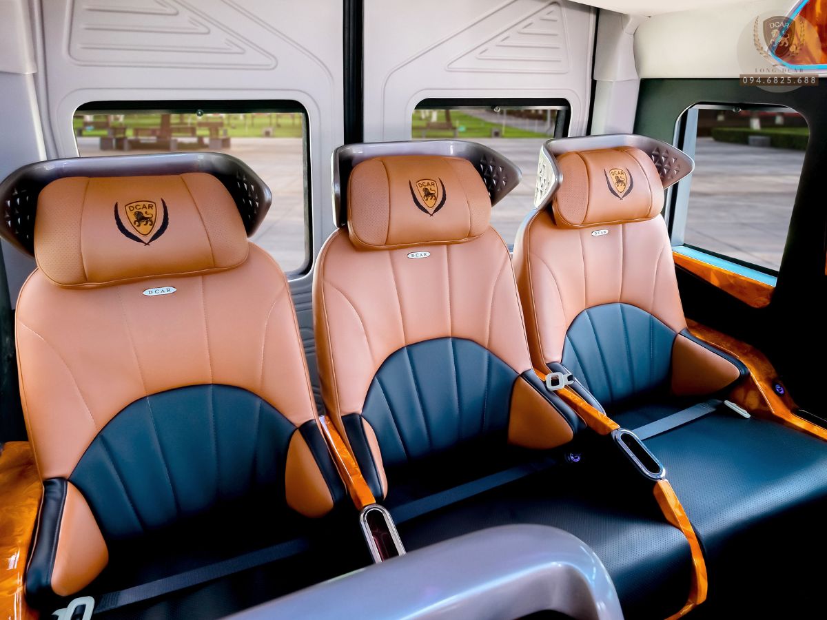 NOI BAI AIRPORT PICK UP - SENDING (LIMOSINE 9 SEAT PRIVATE CAR )