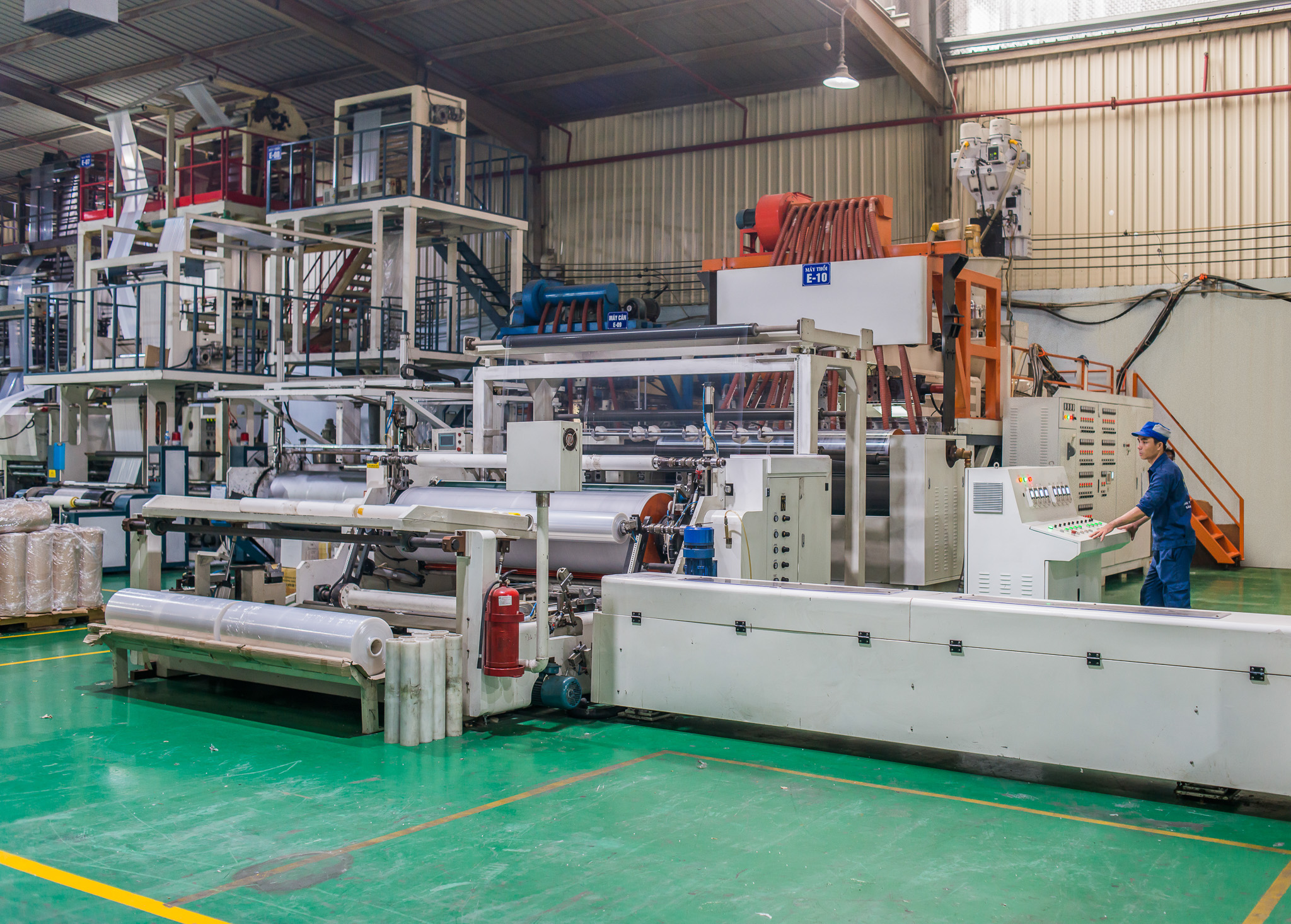 Nhà máy sản xuất màng