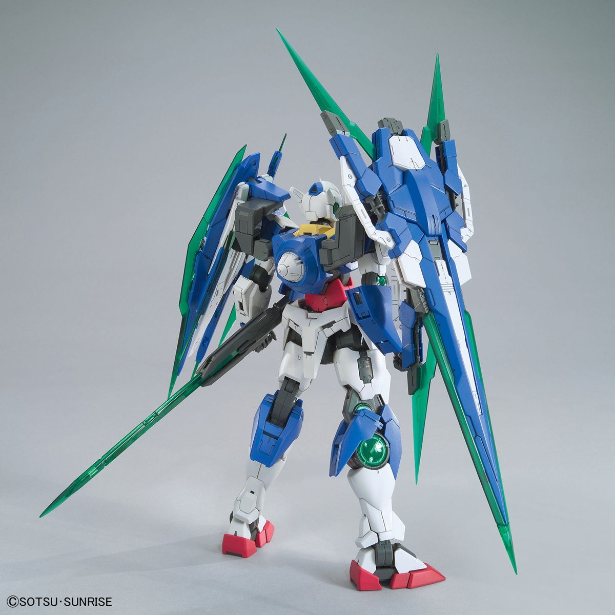 Mô Hình Lắp Ráp Bandai Gundam MG 1/100 QanT Full Saber