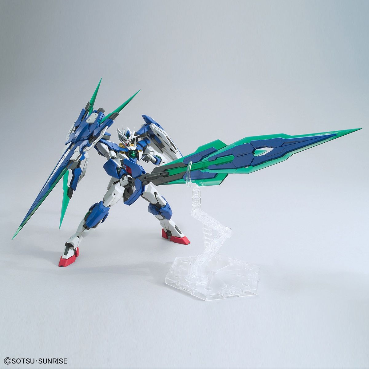Mô Hình Lắp Ráp Bandai Gundam MG 1/100 QanT Full Saber