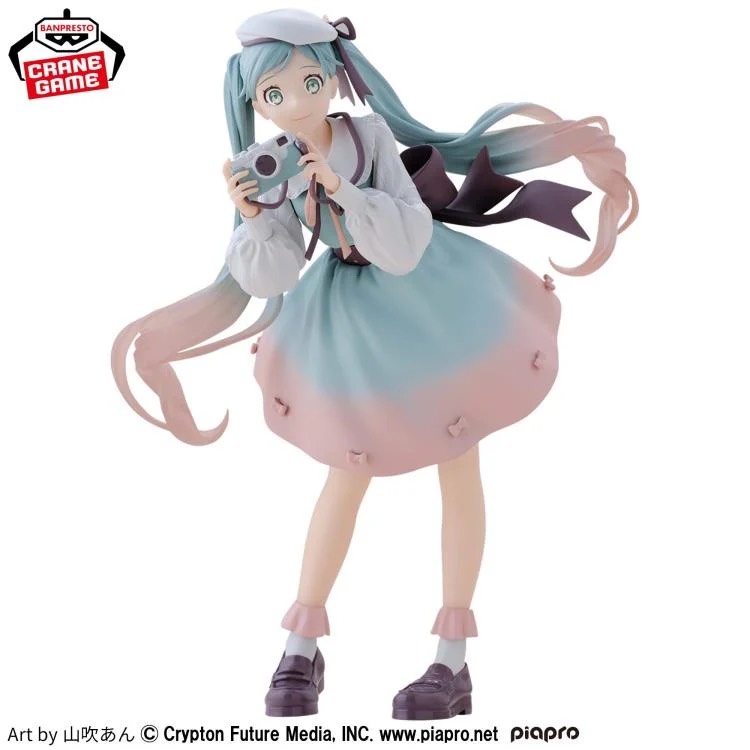 [Chính Hãng] Mô Hình Vocaloid Holiday Memories - Hatsune Miku - Camera (Banpresto)