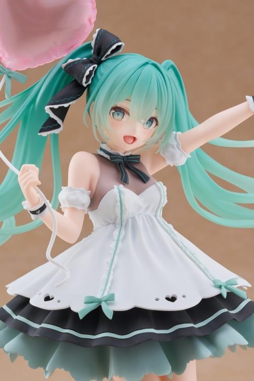 Mô Hình Hatsune Miku Birthday 2025 Party Ver., Piapro Characters, Artist MasterPiece+ AMP+ (Taito) Figure Chính Hãng