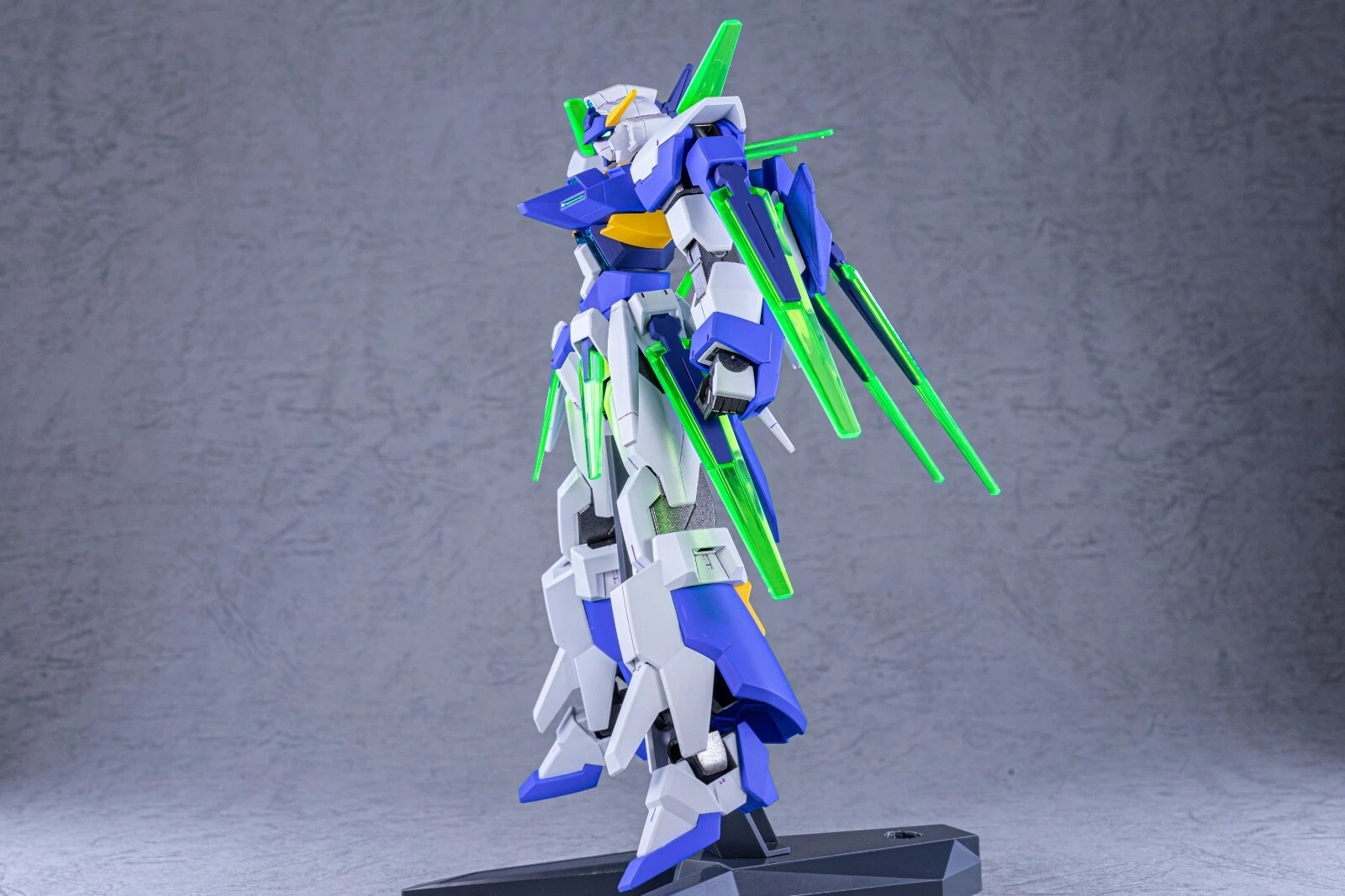 HG 1/144 GUNDAM AGE-FX