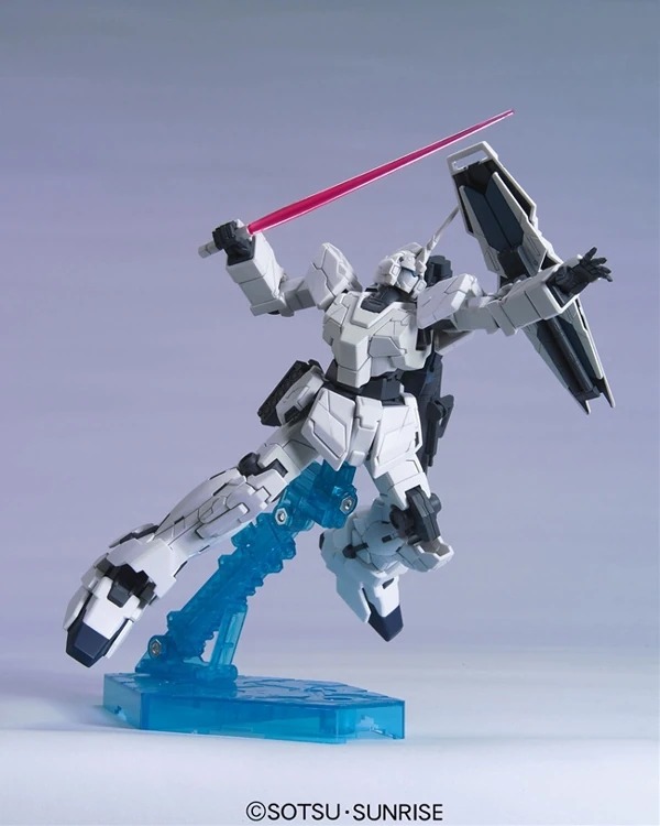 1/144 HGUC RX-0 UNICORN GUNDAM (UNICORN MODE)