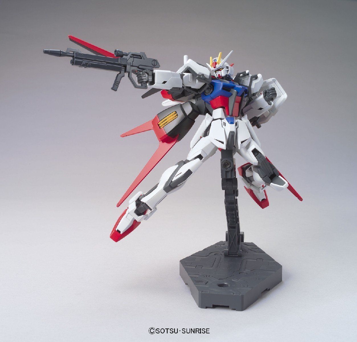 Mô Hình Lắp Ráp Bandai 1/144 HGCE AILE STRIKE GUNDAM