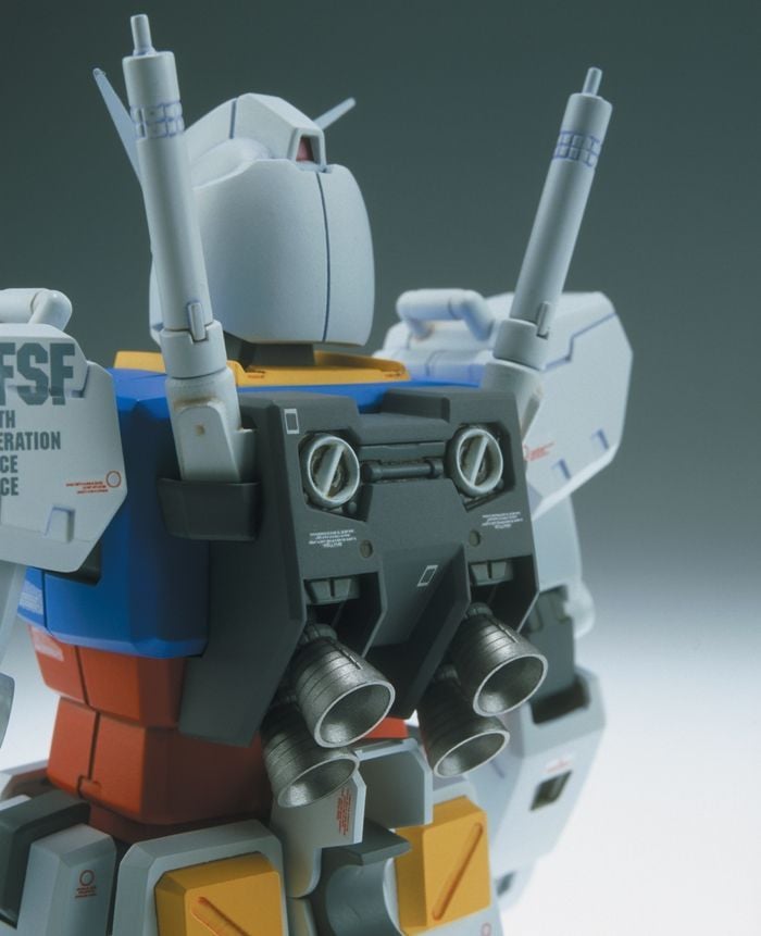 MG 1/100 RX-78-2 GUNDAM (Ver.Ka)