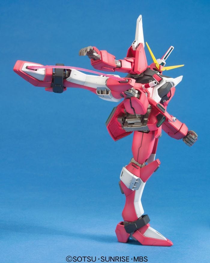 Mô Hình Lắp Ráp Bandai Gundam MG 1/100 Infinite Justice Gundam