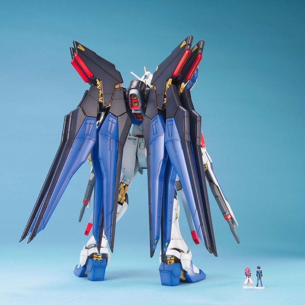 Mô Hình Gundam Bandai MG Strike Freedom Gundam 1/100 Gundam SEED Destiny