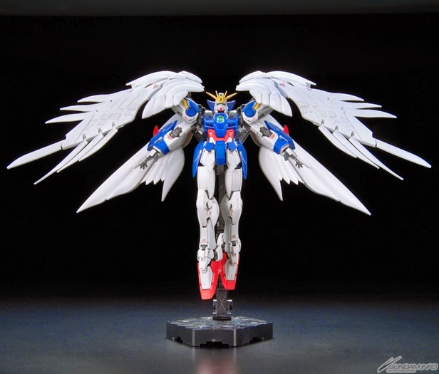 Mô Hình Lắp Ráp Bandai Gundam 1/144 RG Wing Gundam Zero EW