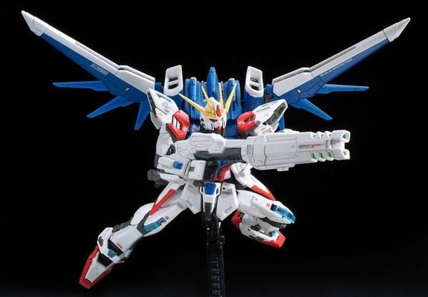 Mô Hình Lắp Ráp Bandai Gundam RG 1/144 Build Strike Gundam Full Package