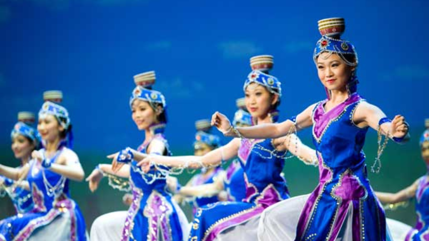 Khám phá Bộ sưu tập Bát Mông Cổ