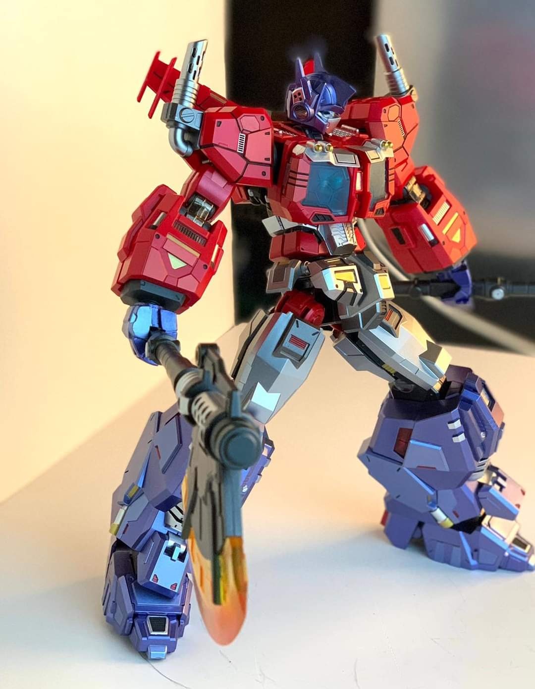 BANANA FORCE MPL-04 Orion Predator / コンボ Premium Transformers MPL-04 Figure | Bombusbee