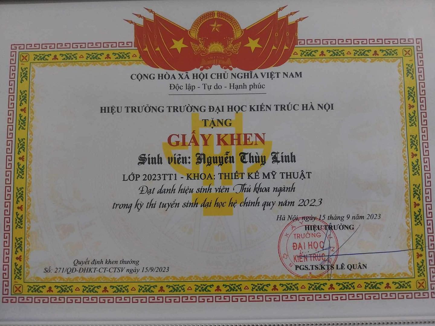 Nguyễn Thuỳ Linh