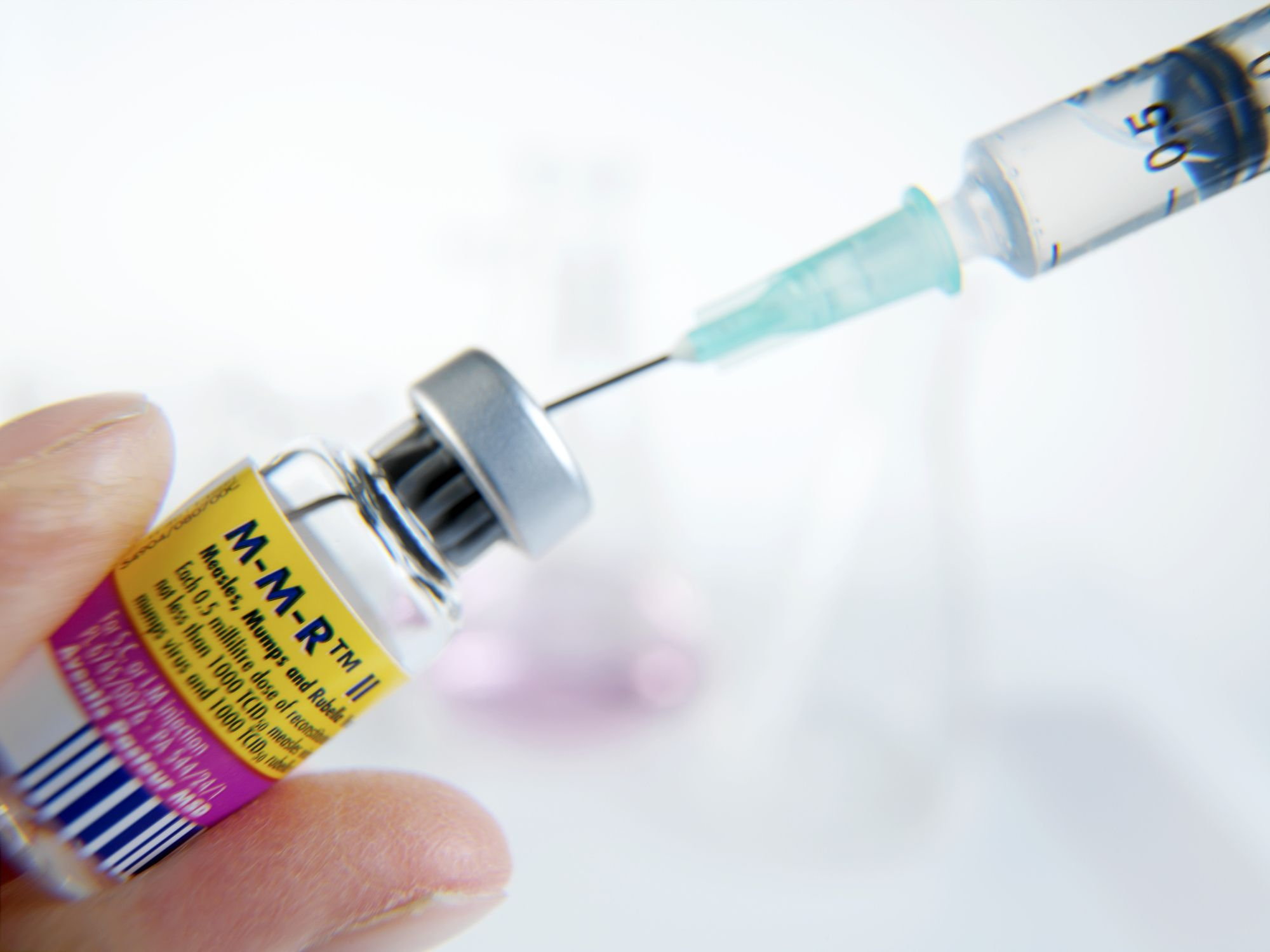 Vacxin 3 trong 1 phòng những bệnh gì ? Lịch tiêm như thế nào ?
