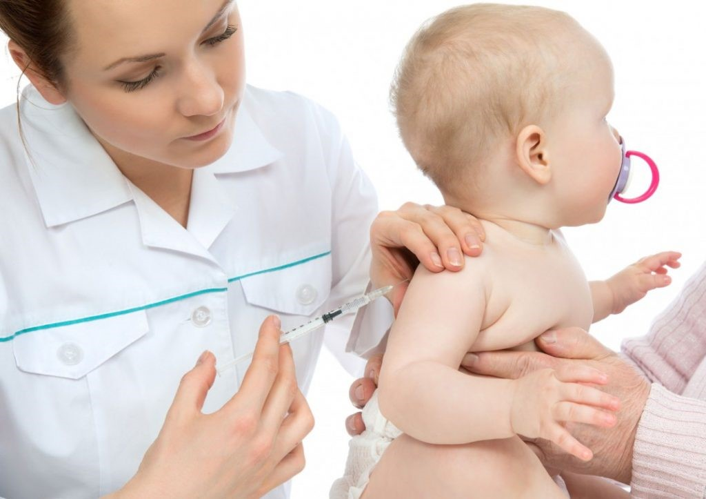 Tiêm phòng cho trẻ: Trẻ trong tình trạng nào thì không nên chích ngừa vaccine?