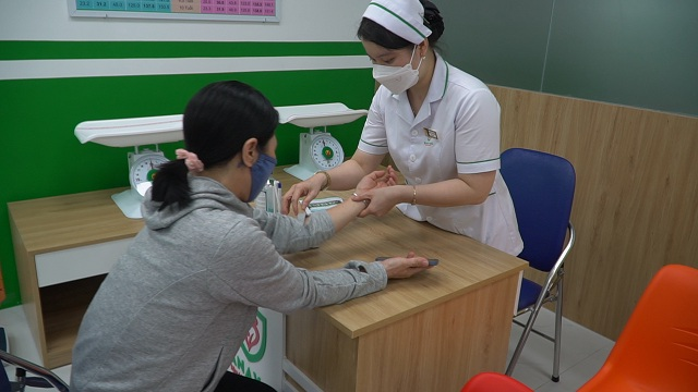 Giá tiêm vacxin viêm gan B cho người lớn là bao nhiêu ?