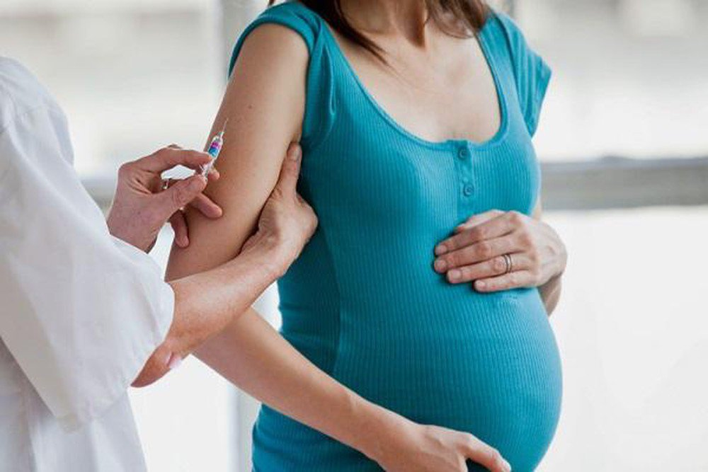 Lịch tiêm chủng cho bà bầu và một số lưu ý cần biết
