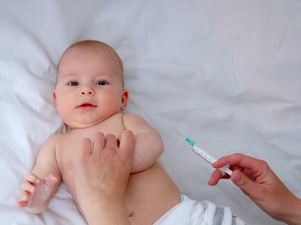 Vacxin phế cầu 13 tiêm mấy mũi ? Tiêm ở đâu tốt ?