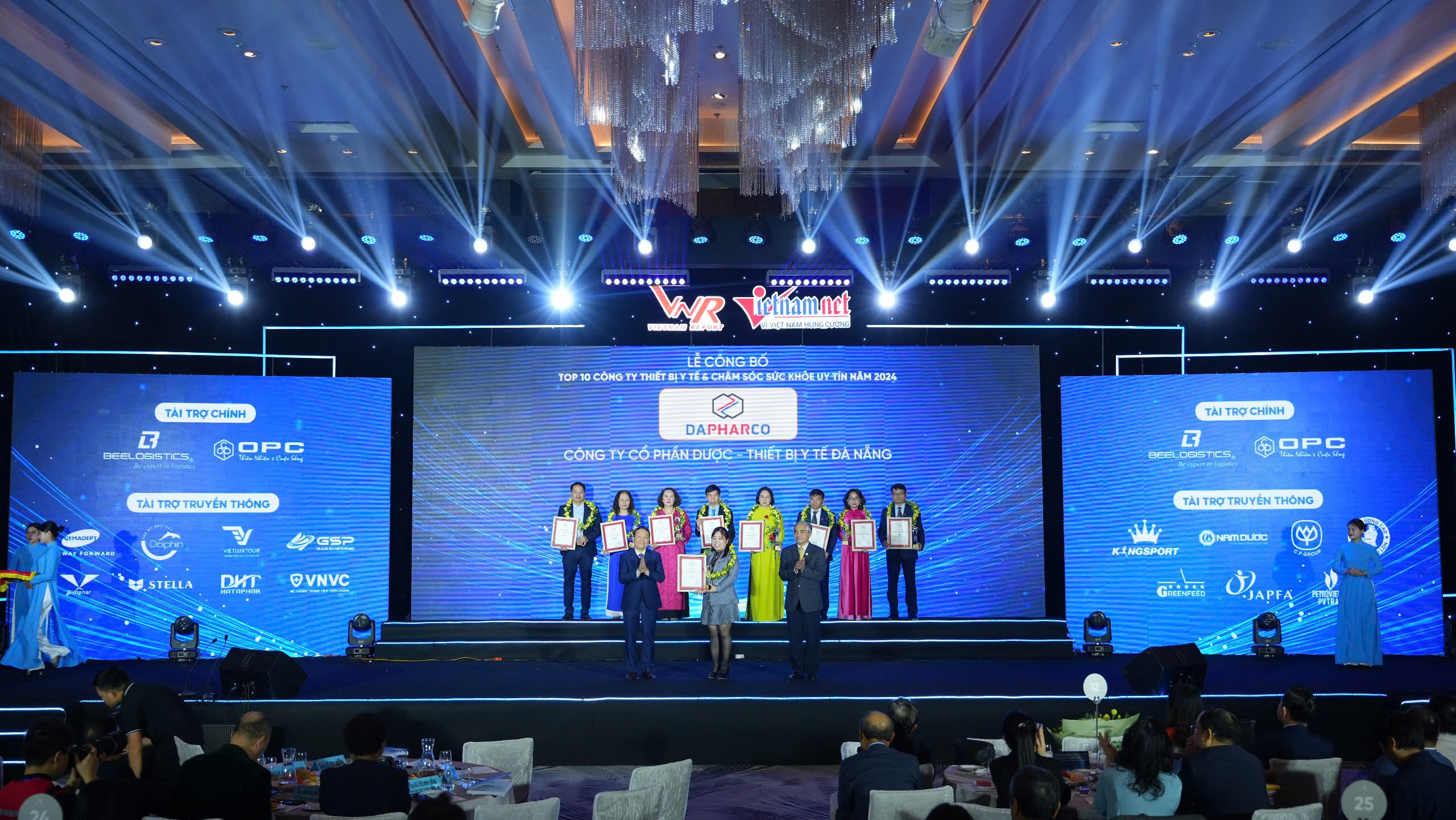 CHÚC MỪNG DAPHARCO ĐẠT DANH HIỆU TOP 10 CÔNG TY THIẾT BỊ Y TẾ, CHĂM SÓC SỨC KHỎE UY TÍN NĂM 2024.