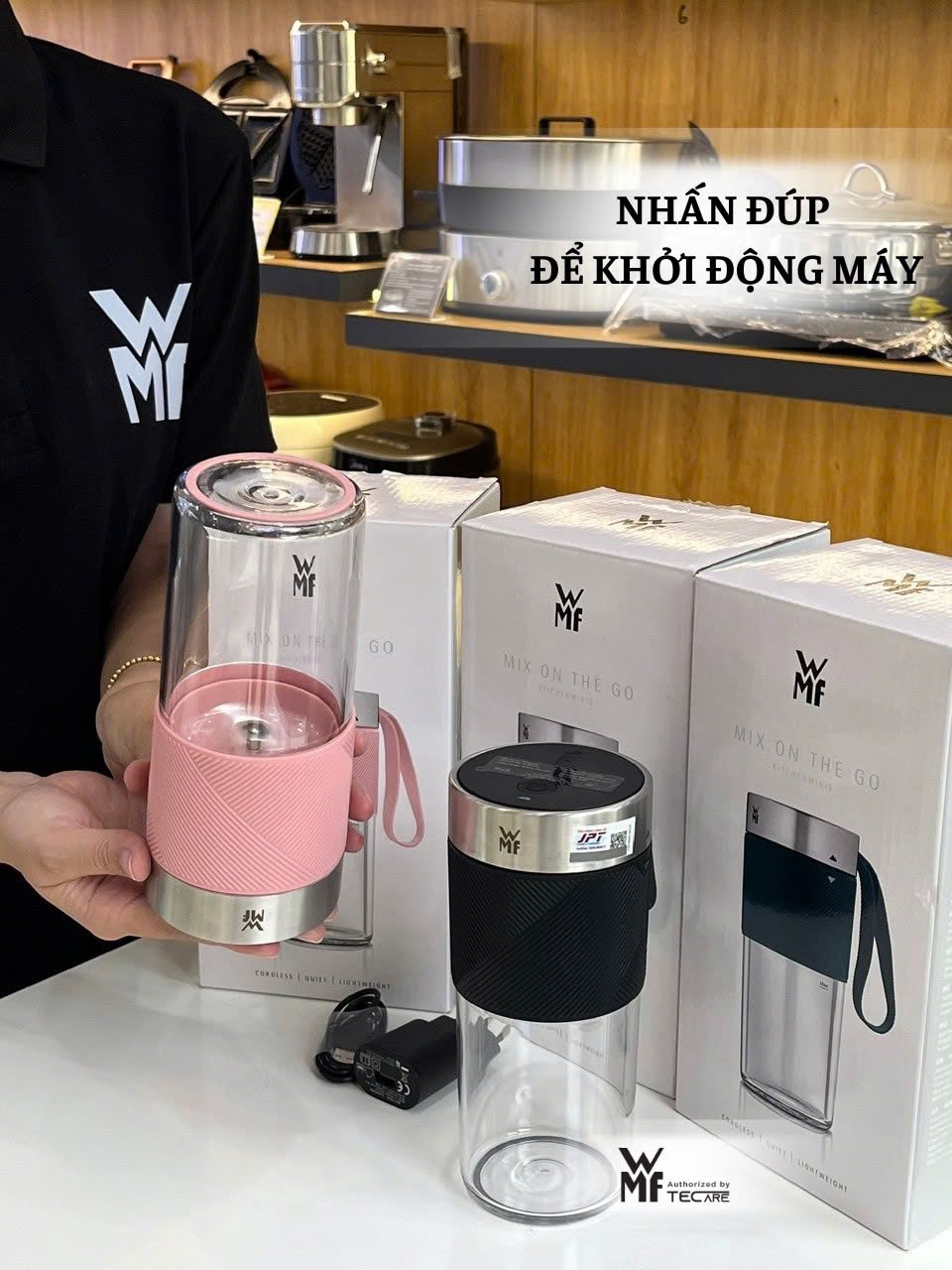 WMF máy xay sinh tố Mix On The Go (đen, hồng, xanh). Quà tặng: 01 túi vải WMF + Bộ ống hút thủy tinh