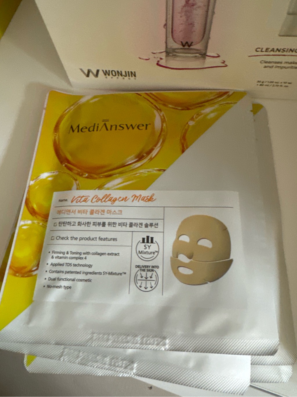 Mặt nạ thạch vàng MediAnswer Vita Collagen Mask 37g