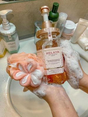 Sữa tắm Weilaiya 450ml Hồng sữa (mới) - Hoa trà
