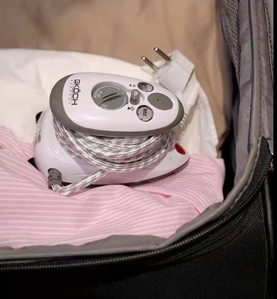 Bàn là mini du lịch GKÖCH | Nhỏ gọn, tiện lợi, dễ mang theo