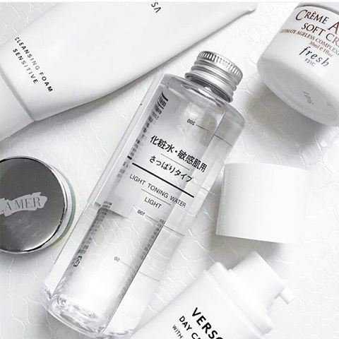 Nước hoa hồng Muji Moiture 200ml