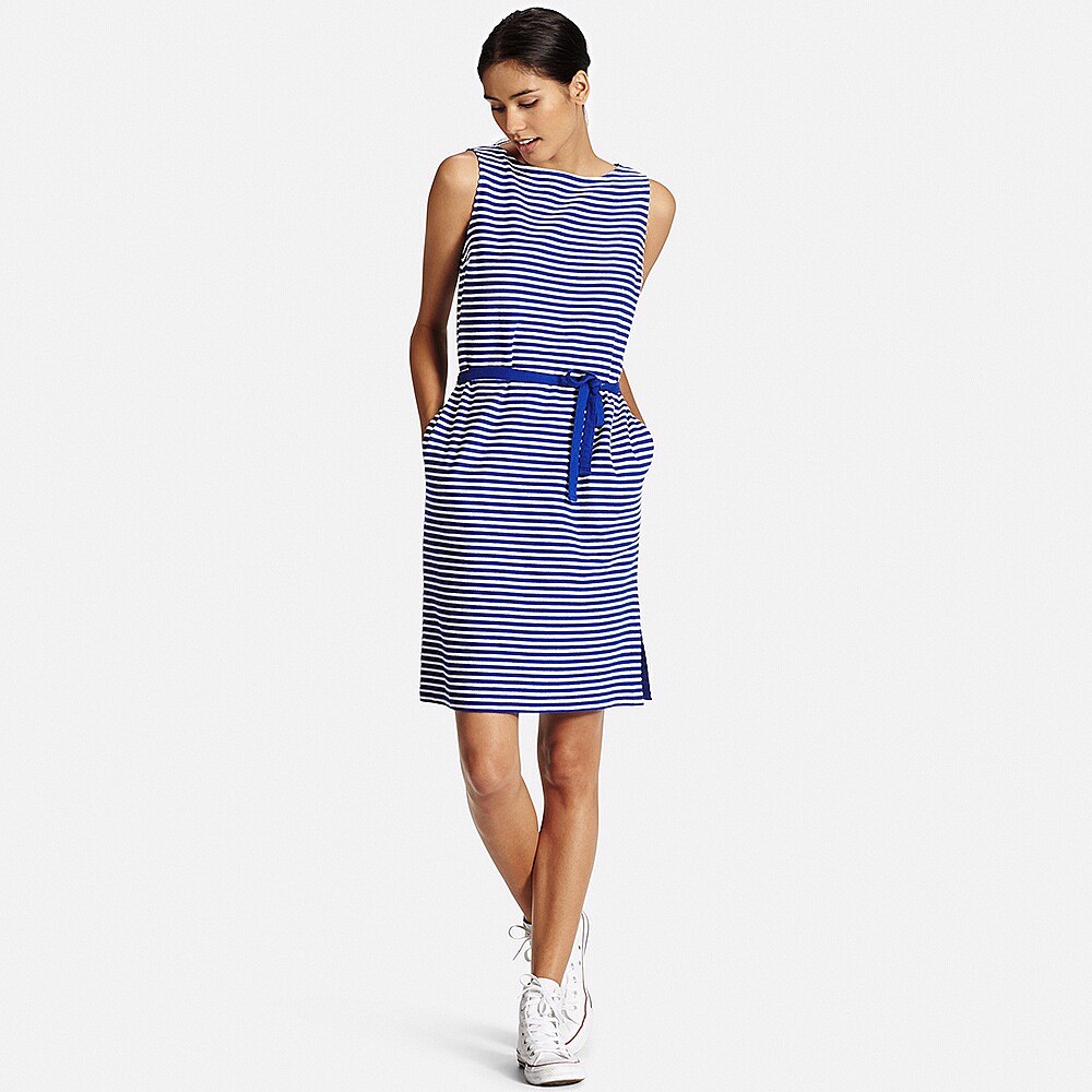 Váy sát nách Uniqlo kẻ ngang nhỏ xinh xắn