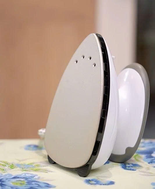 Bàn là mini du lịch GKÖCH | Nhỏ gọn, tiện lợi, dễ mang theo