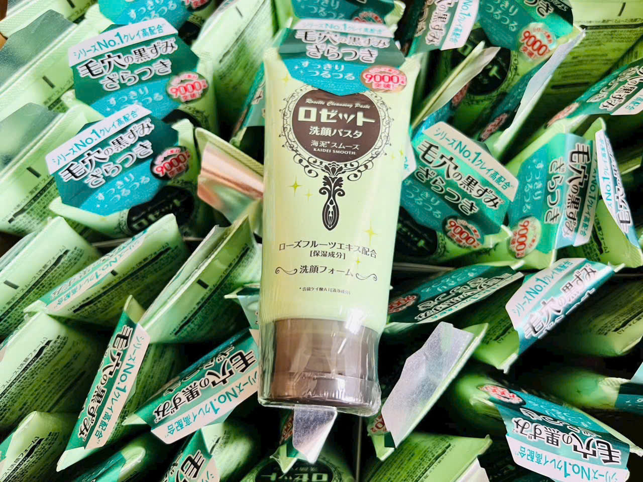 Sữa Rửa Mặt Rosette Nhật Bản Chính Hãng - Làm Sạch Sâu, Hỗ Trợ Giảm Mụn