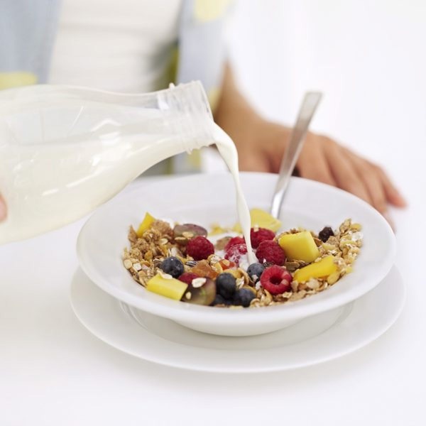 Ngũ cốc ăn sáng Calbee hoa quả Nhật 750g