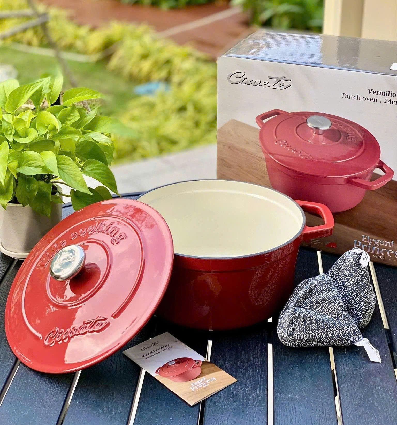 Nồi Gang Ciwete 24cm Dutch Oven – Nồi Gang Tráng Men Cao Cấp