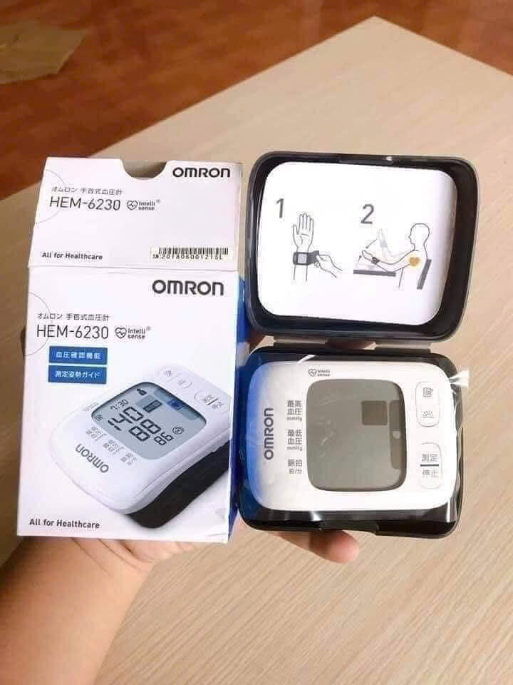 Máy đo huyết áp OMRON HEM 6230 - Hàng nội địa Nhật Bản