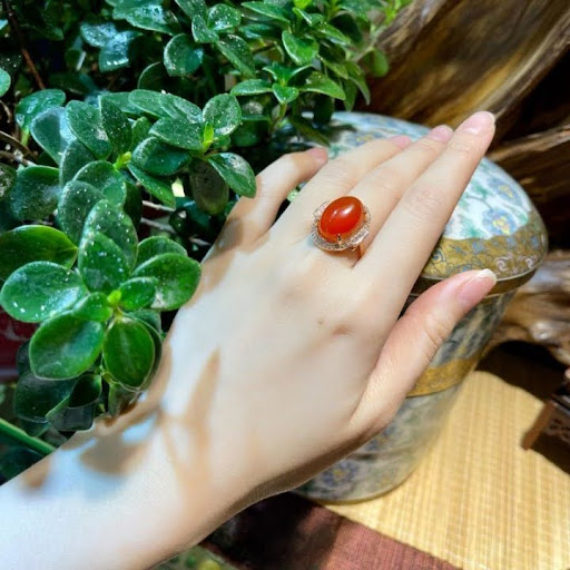 Vẻ đẹp bí ẩn của mã não trong trang sức