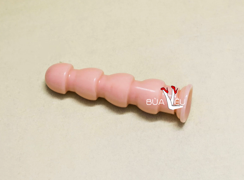 Dương vật giả có đế size khủng nhiều khấc