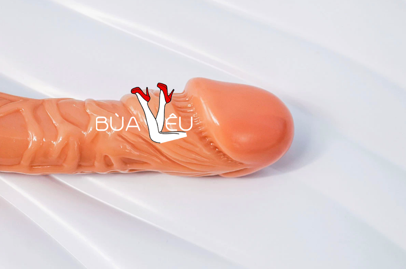 Dương vật giả có đế size cực khủng màu da