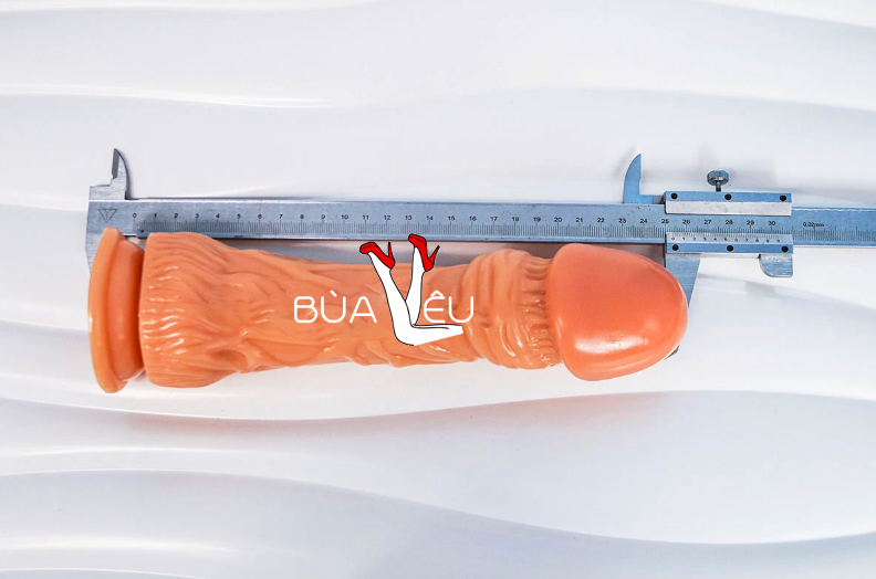 Dương vật giả có đế size cực khủng màu da
