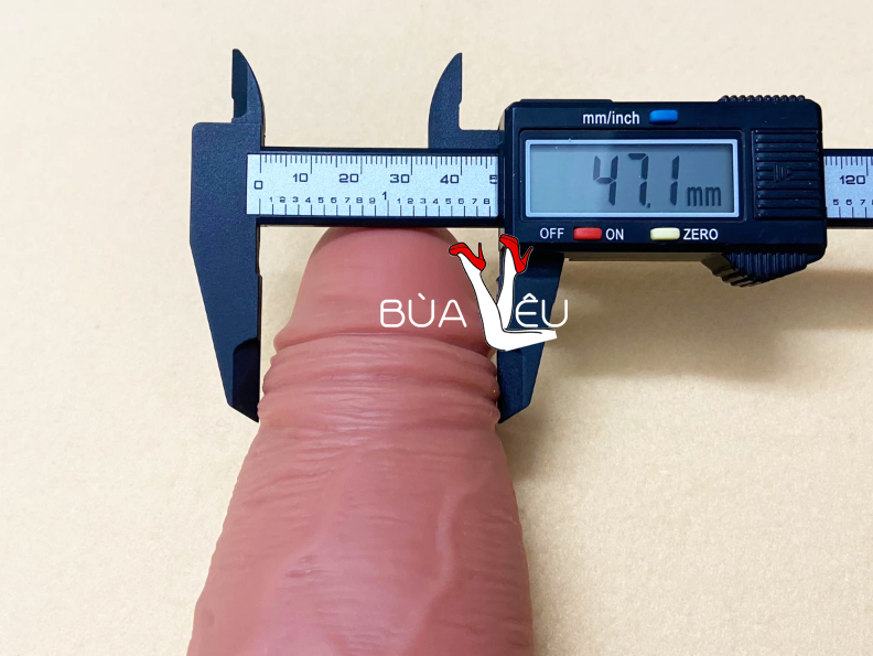 Dương vật giả có đế gân guốc 10 inch siêu khủng