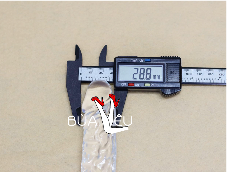 Dương vật giả có đế trong suốt không rung