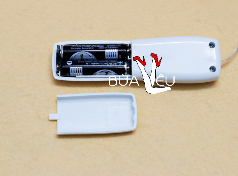 Dương vật giả có đế King Size rung thụt