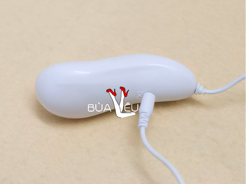 Dương vật giả có đế Excited rung thụt pin sạc