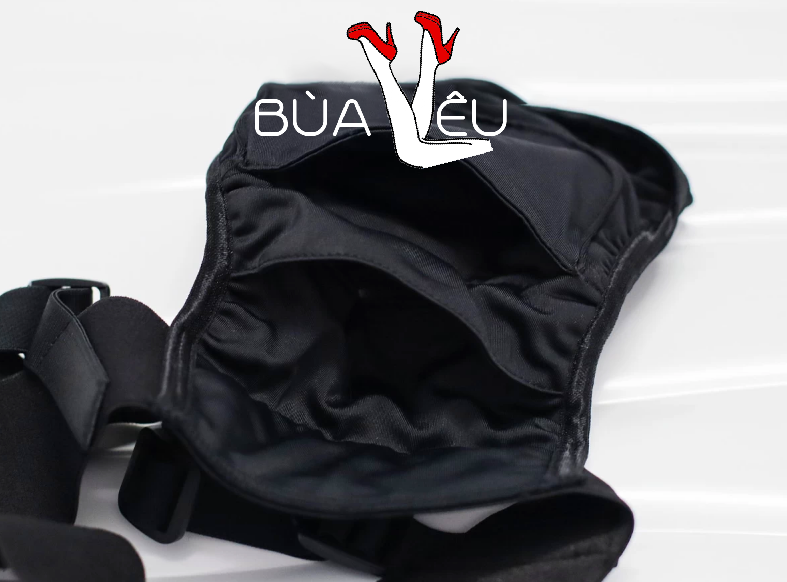 Quần dây đeo gắn 2 dương vật giả tùy ý