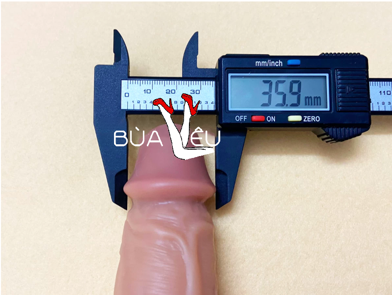 Dương vật giả Intense rung thụt, phát nhiệt 42 độ